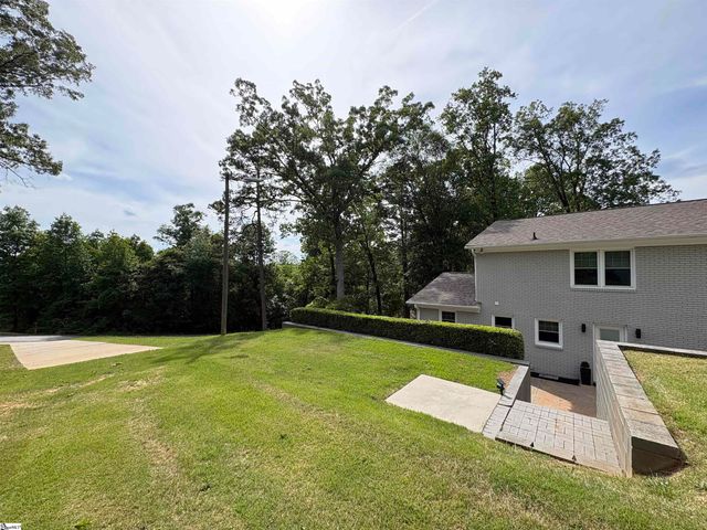 129 Highland Drive, Duncan, SC 29334