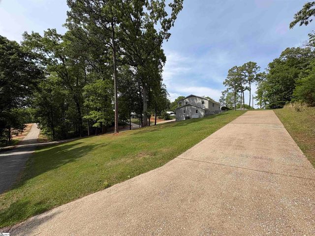 129 Highland Drive, Duncan, SC 29334