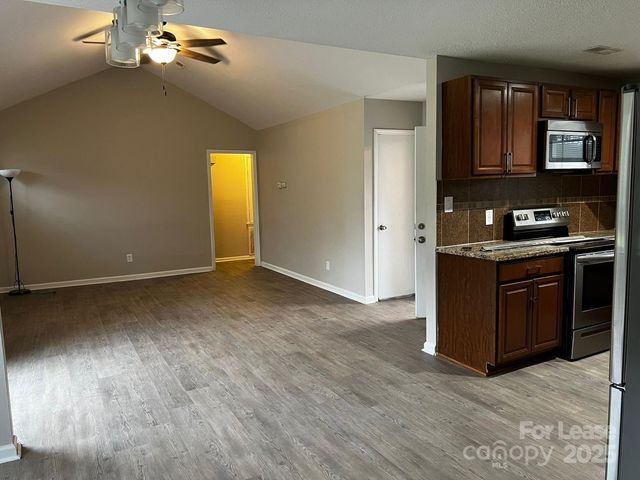 4521 Regal Oaks Road, Gastonia, NC 28056