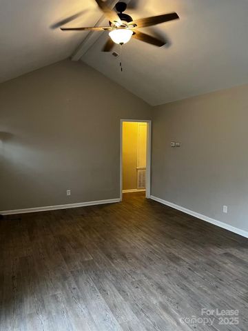 4521 Regal Oaks Road, Gastonia, NC 28056