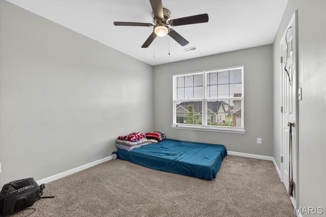 618 Palisades Drive, St Charles, MO 63301
