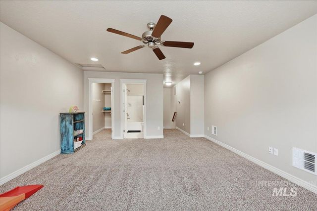 9508 W Ringle Creek St, Star, ID 83669