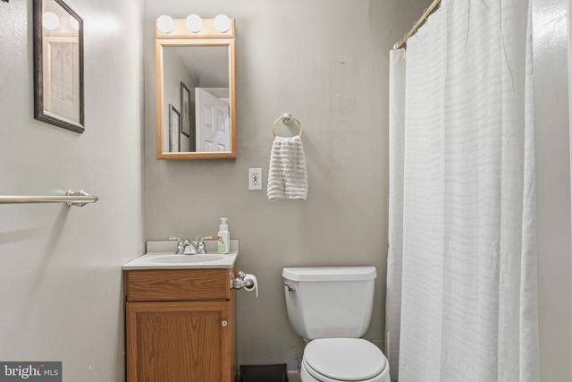 42 GILBERT AVE, Westville, NJ 08093