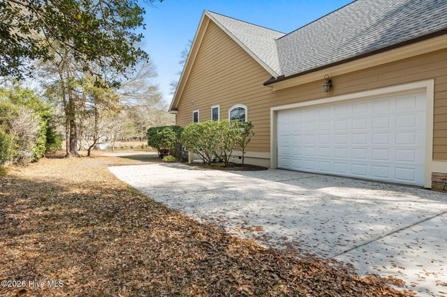 2066 Oyster Harbour Parkway SW, Supply, NC 28462