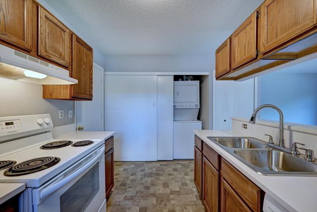 2602 Brookdale Lane, Brooklyn Park, MN 55444