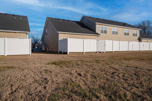 3448 Risen Star Dr, Murfreesboro, TN 37128