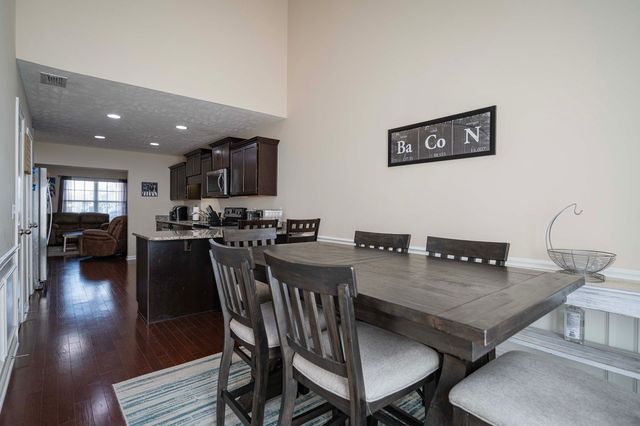 3448 Risen Star Dr, Murfreesboro, TN 37128