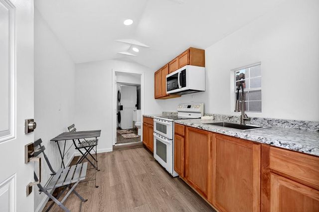 2741 Rice Ave, West Sacramento, CA 95691