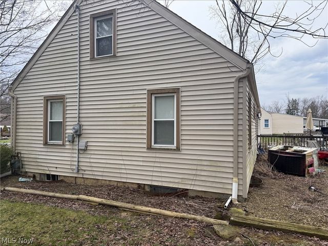 3045 Evelyn Road, Youngstown, OH 44511
