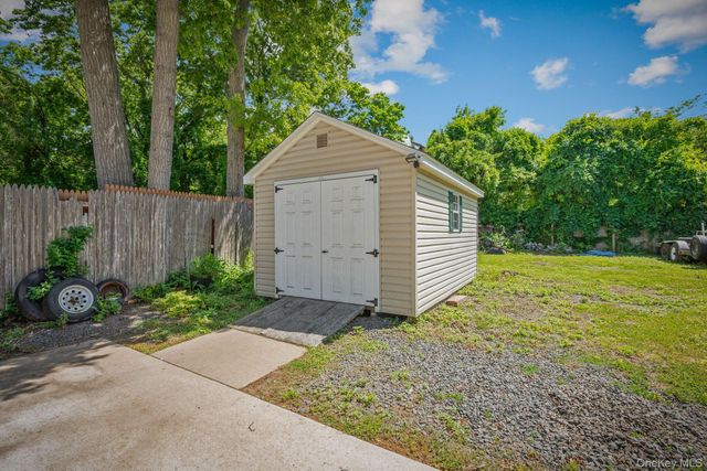 289 Magnolia Drive, Selden, NY 11784