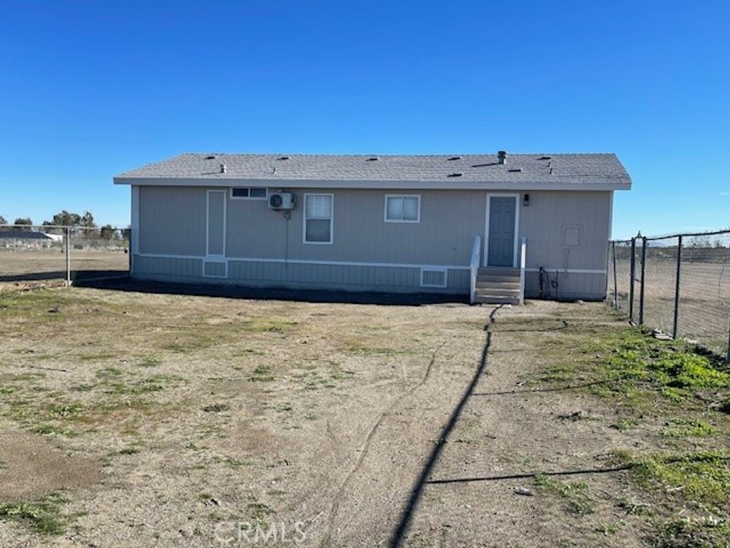 Image 28 of property listing at 14626 Monte Vista, Phelan, CA 92371