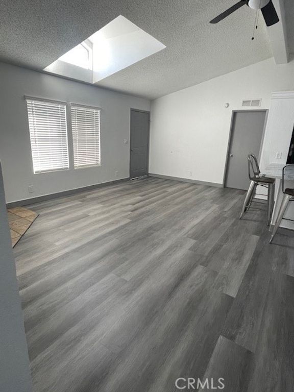 Image 5 of property listing at 14626 Monte Vista, Phelan, CA 92371