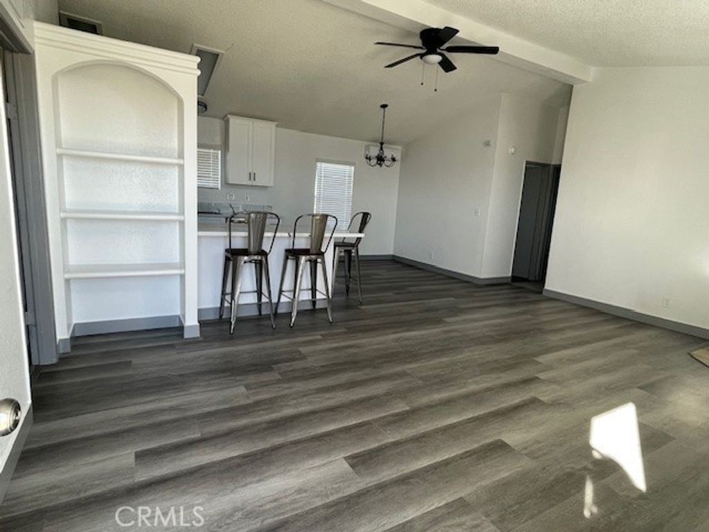 Image 8 of property listing at 14626 Monte Vista, Phelan, CA 92371