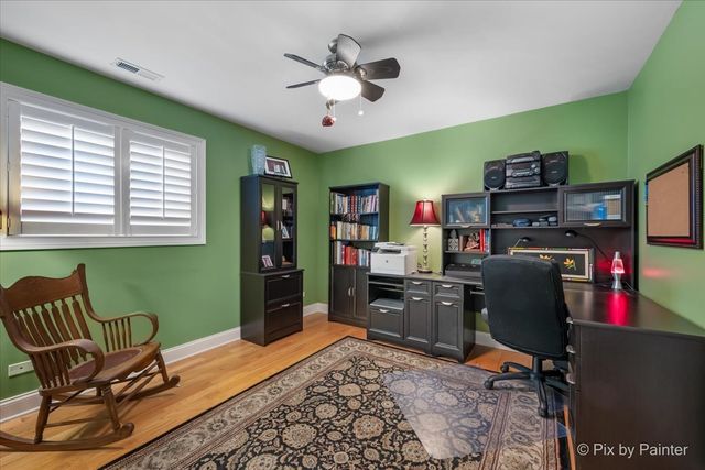 4906 N Kruger Avenue, Chicago, IL 60630