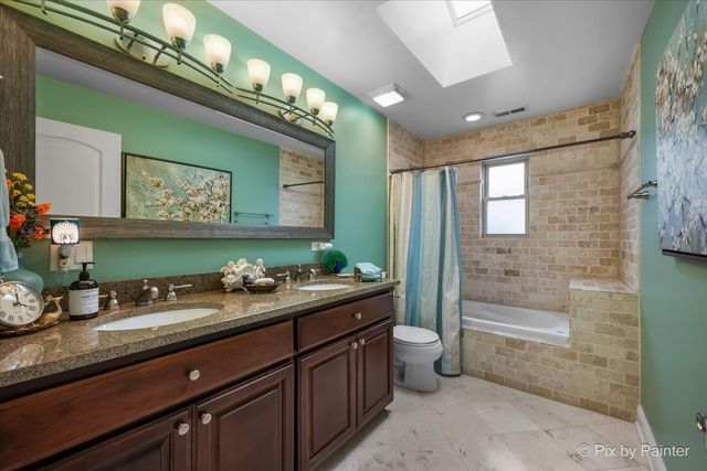 4906 N Kruger Avenue, Chicago, IL 60630