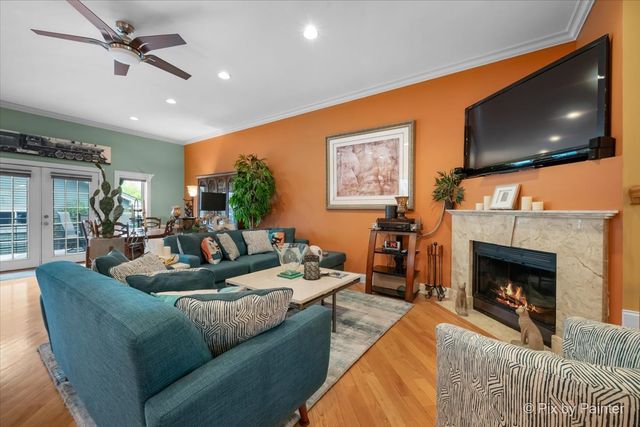 4906 N Kruger Avenue, Chicago, IL 60630