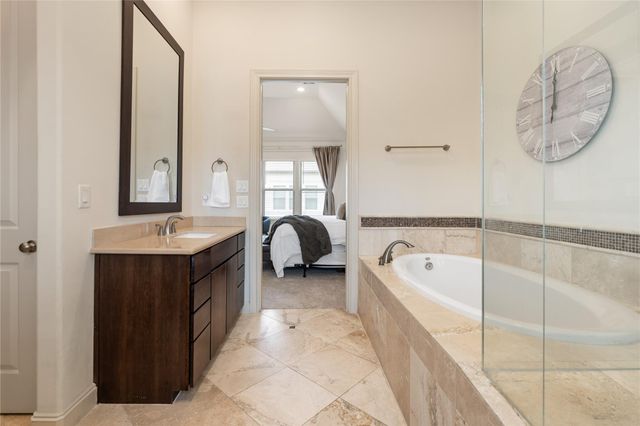 5229 Petty Street A, Houston, TX 77007