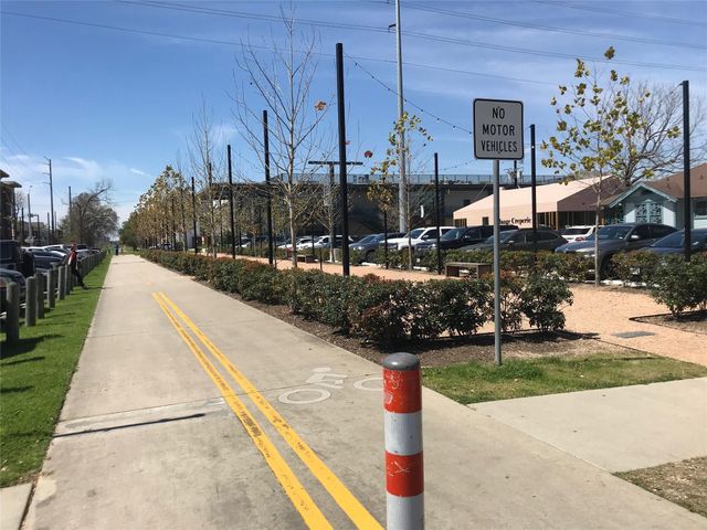 5229 Petty Street A, Houston, TX 77007