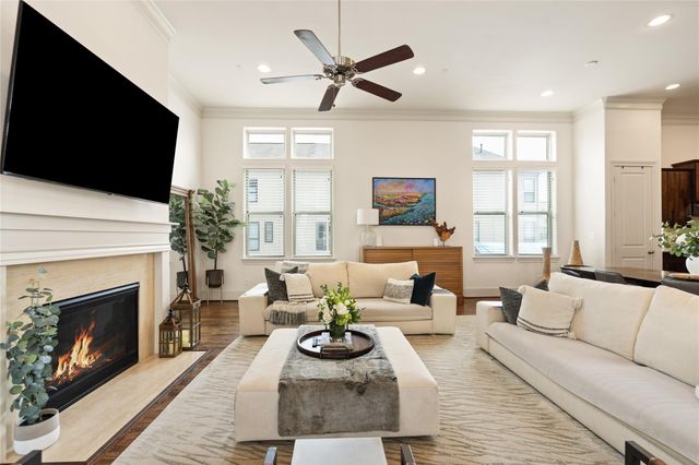 5229 Petty Street A, Houston, TX 77007