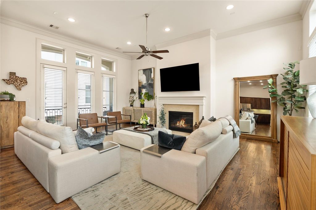 5229 Petty Street A, Houston, TX 77007