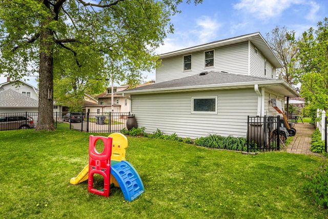 2030 Cass STREET, La Crosse, WI 54601