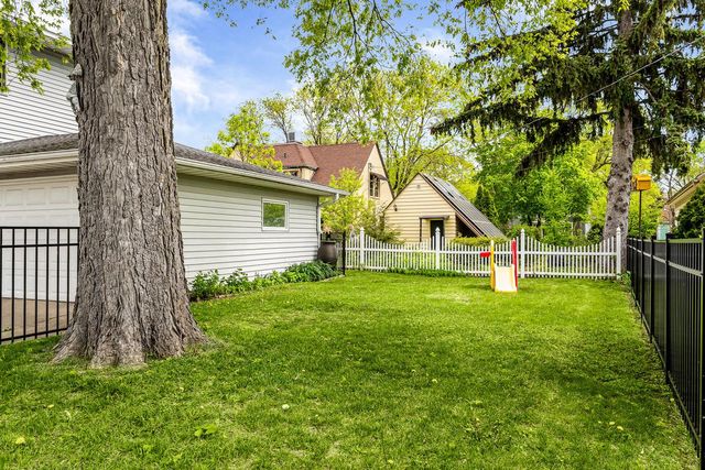 2030 Cass STREET, La Crosse, WI 54601