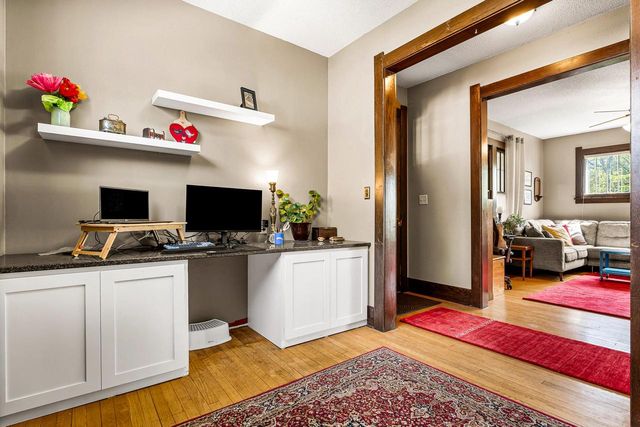 2030 Cass STREET, La Crosse, WI 54601