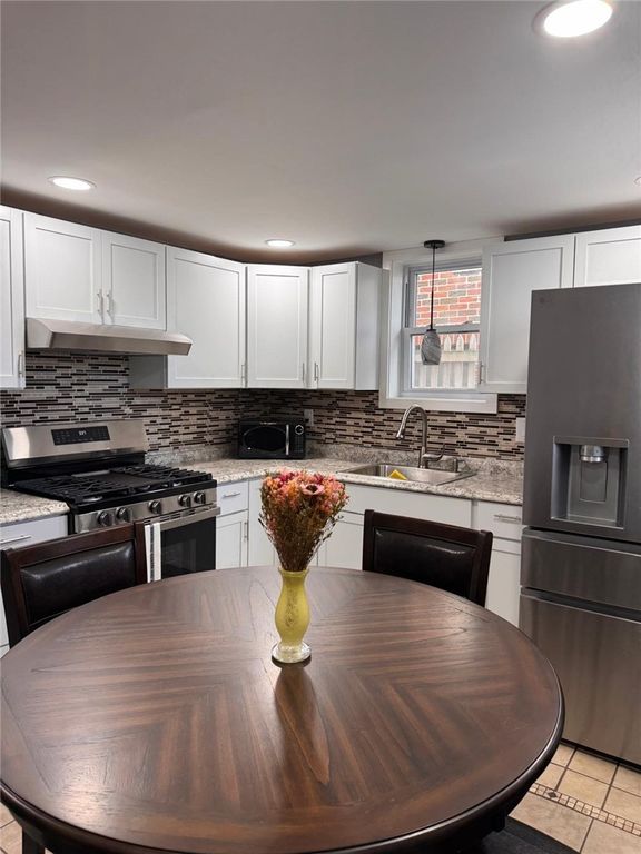 348 Union Avenue 1, Cranston, RI 02909