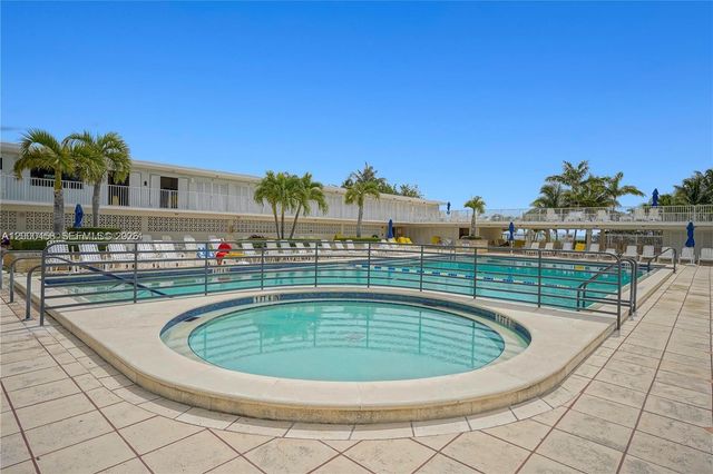 4747 Collins Ave 1108, Miami Beach, FL 33140