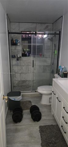 6470 NW 77th Pl, Parkland, FL 33067