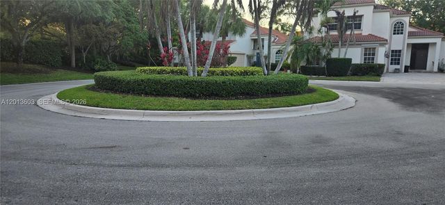 6470 NW 77th Pl, Parkland, FL 33067