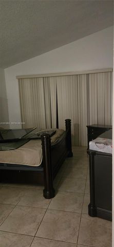 6470 NW 77th Pl, Parkland, FL 33067