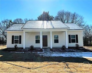 1970 Hollis Street, Athens, GA 30605