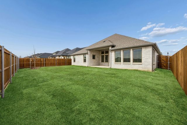 348 Yellowstar Lane, Lavon, TX 75166