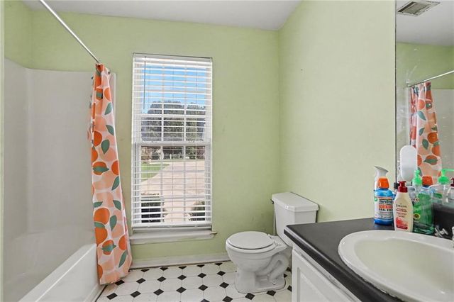 4925 Sunny Ridge Court, Flowery Branch, GA 30542