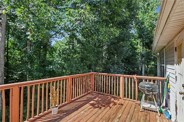 4925 Sunny Ridge Court, Flowery Branch, GA 30542