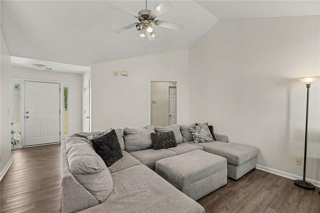 4925 Sunny Ridge Court, Flowery Branch, GA 30542