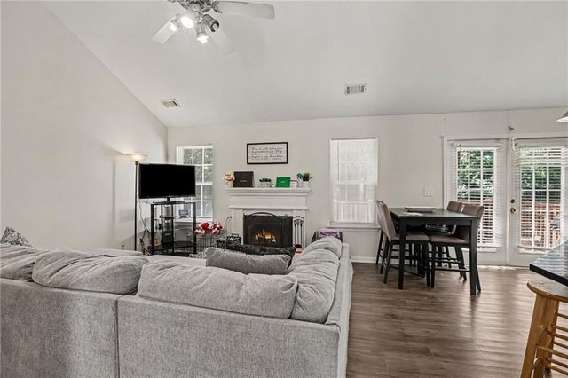 4925 Sunny Ridge Court, Flowery Branch, GA 30542