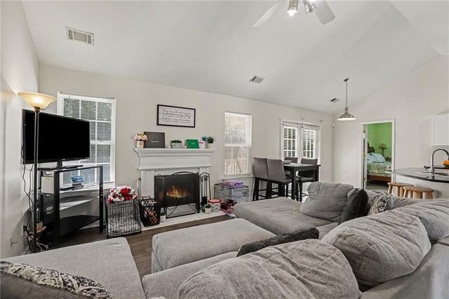 4925 Sunny Ridge Court, Flowery Branch, GA 30542