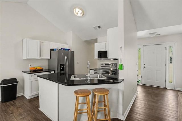 4925 Sunny Ridge Court, Flowery Branch, GA 30542