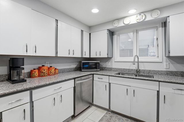 8202 W 59th Avenue, Arvada, CO 80004