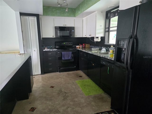 2974 CAPTIVA GARDENS DRIVE 17, Sarasota, FL 34231