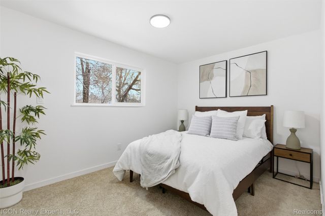 231 Going Street, Pontiac, MI 48342