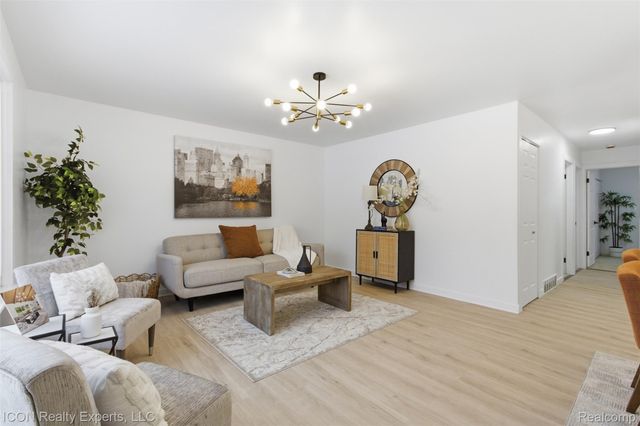 231 Going Street, Pontiac, MI 48342