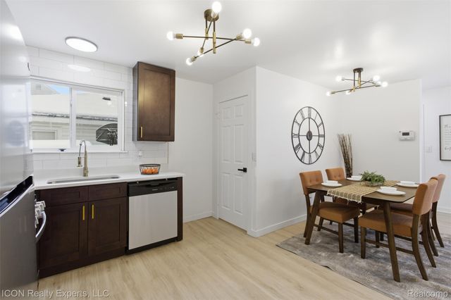 231 Going Street, Pontiac, MI 48342