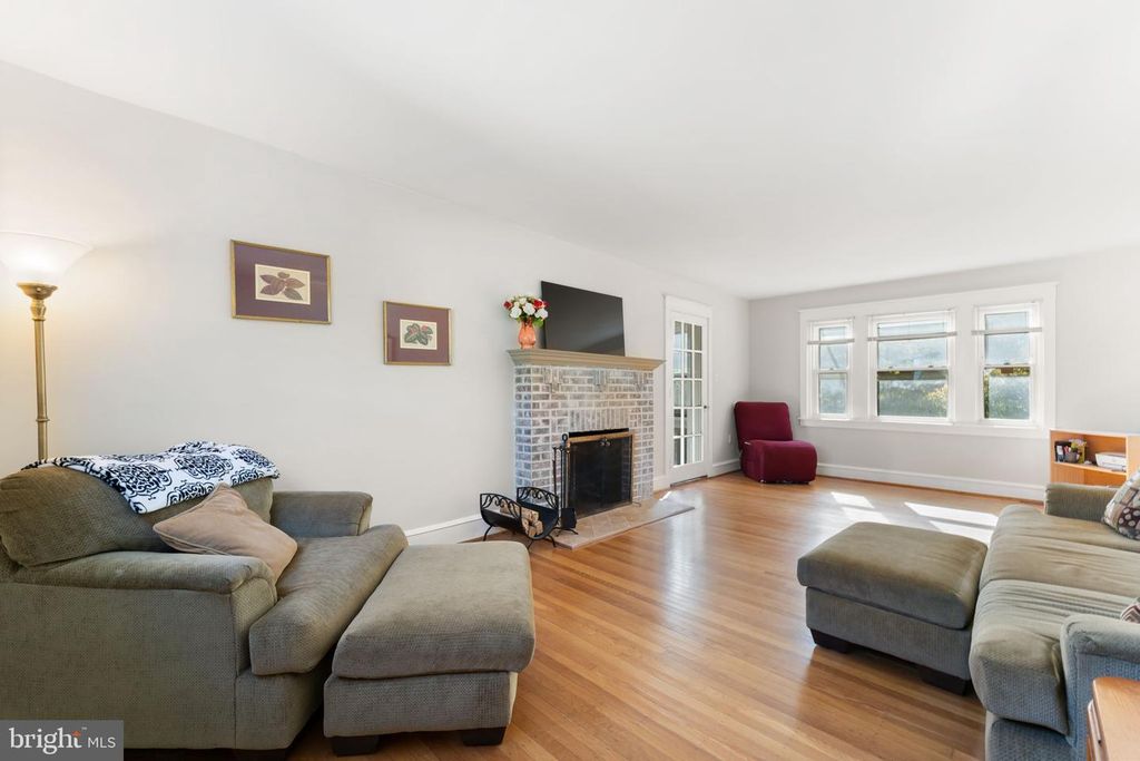 717 EDMONDS AVE, DREXEL HILL, PA 19026 — photo 4