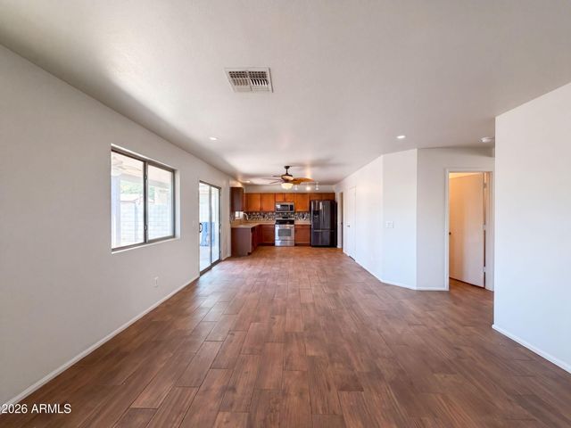 23669 W PARKWAY Drive, Buckeye, AZ 85326