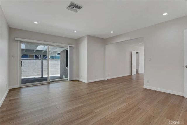 6851 Forbes, Lake Balboa, CA 91406