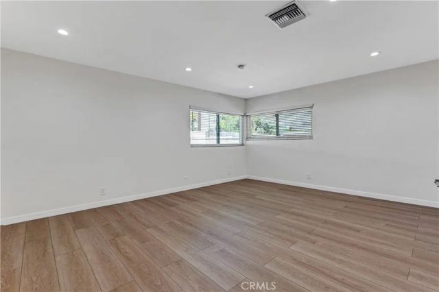 6851 Forbes, Lake Balboa, CA 91406
