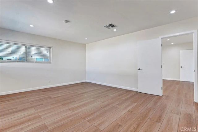 6851 Forbes, Lake Balboa, CA 91406